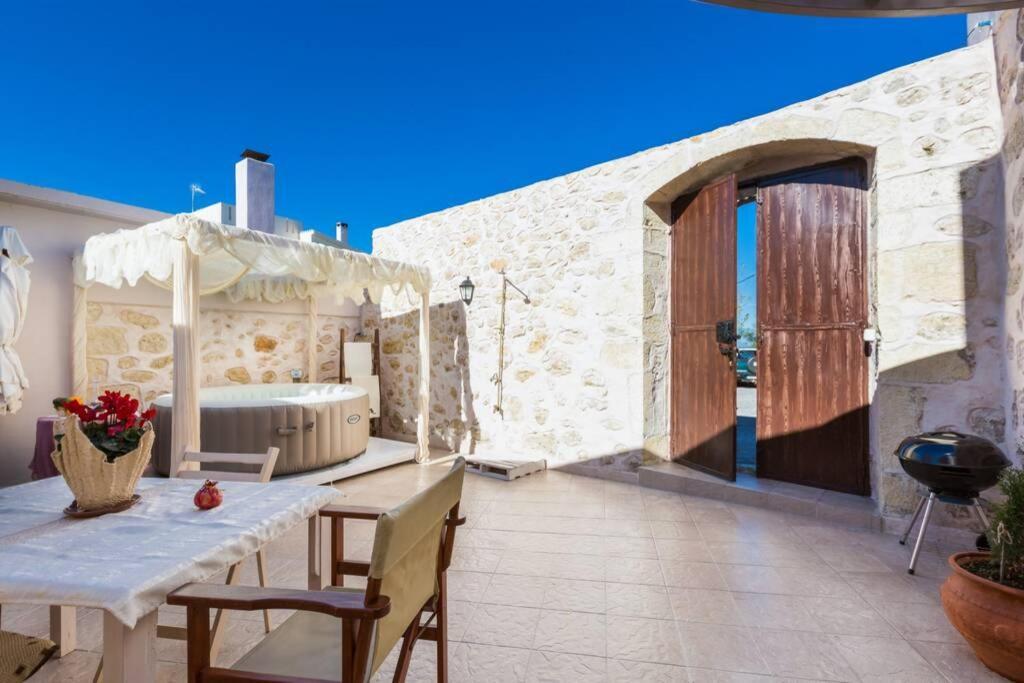Khromonastírion Tholos Home מראה חיצוני תמונה